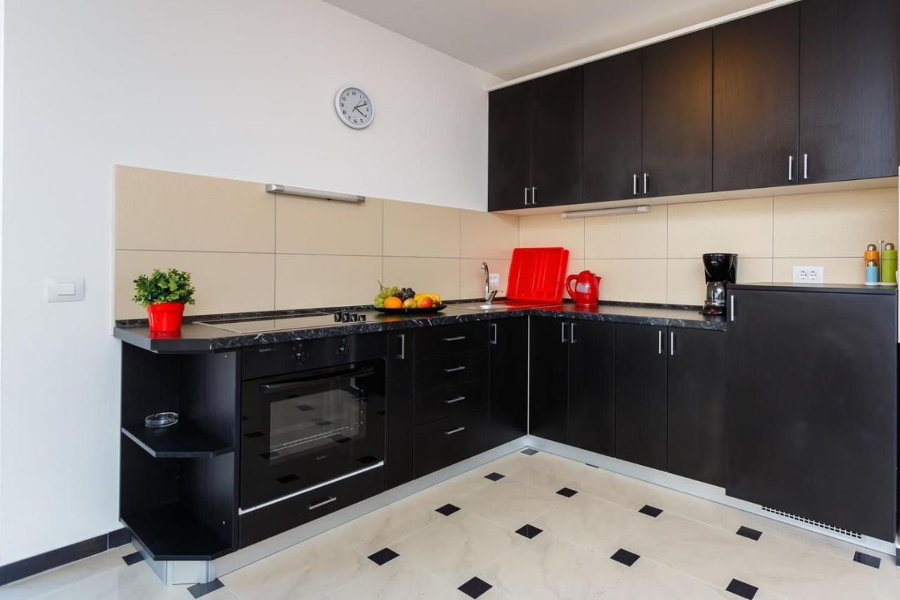Apartments Adria Malinska Eksteriør bilde